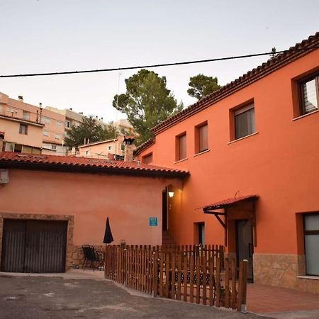 El Vinilo. Aparcamiento Exterior Gratuito Daire Teruel Dış mekan fotoğraf