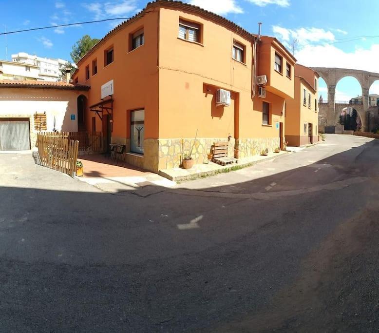 El Vinilo. Aparcamiento Exterior Gratuito Daire Teruel Dış mekan fotoğraf
