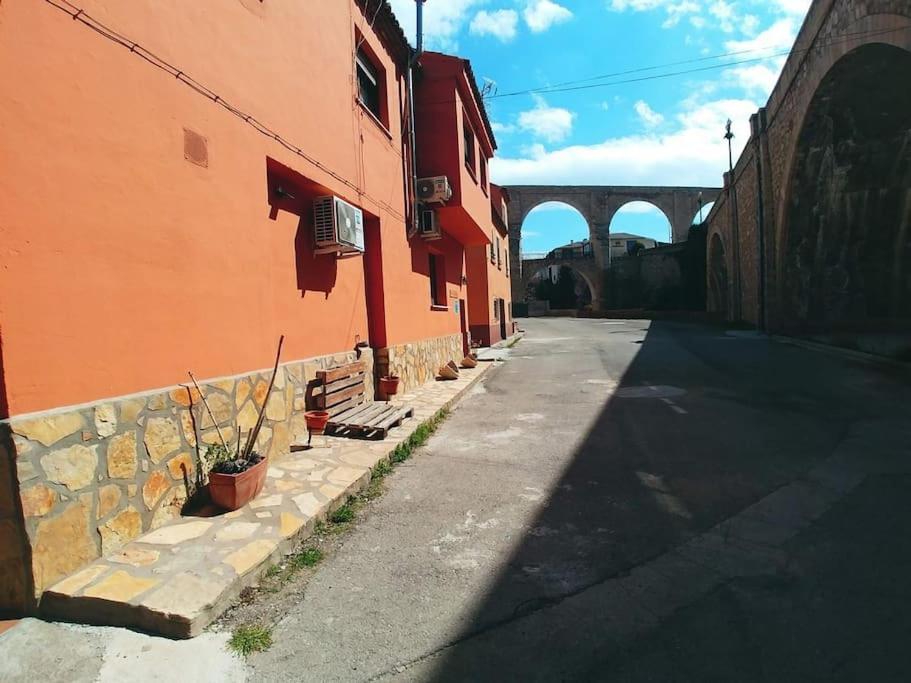 El Vinilo. Aparcamiento Exterior Gratuito Daire Teruel Dış mekan fotoğraf
